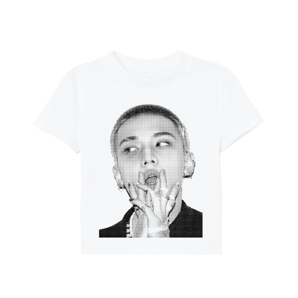 hyunjin face card tee