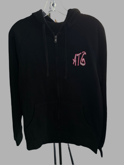 8M1T zip up
