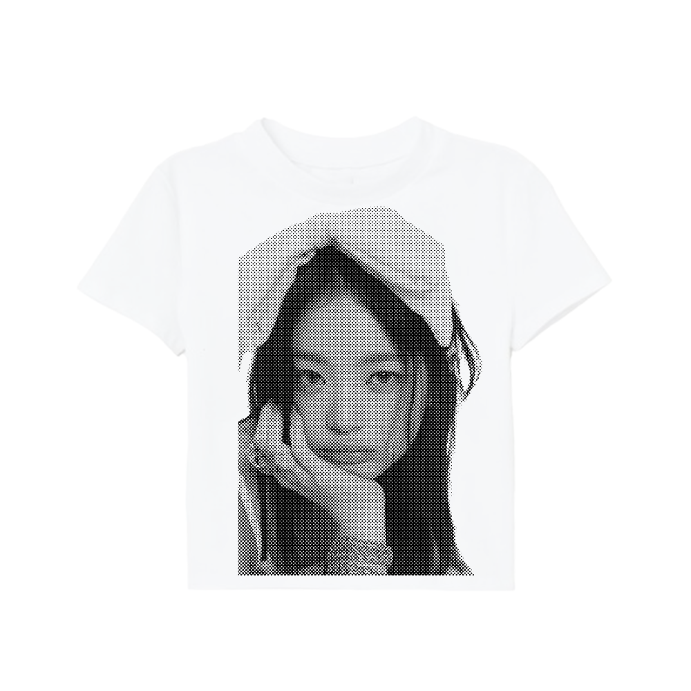 new jeans facecard tee